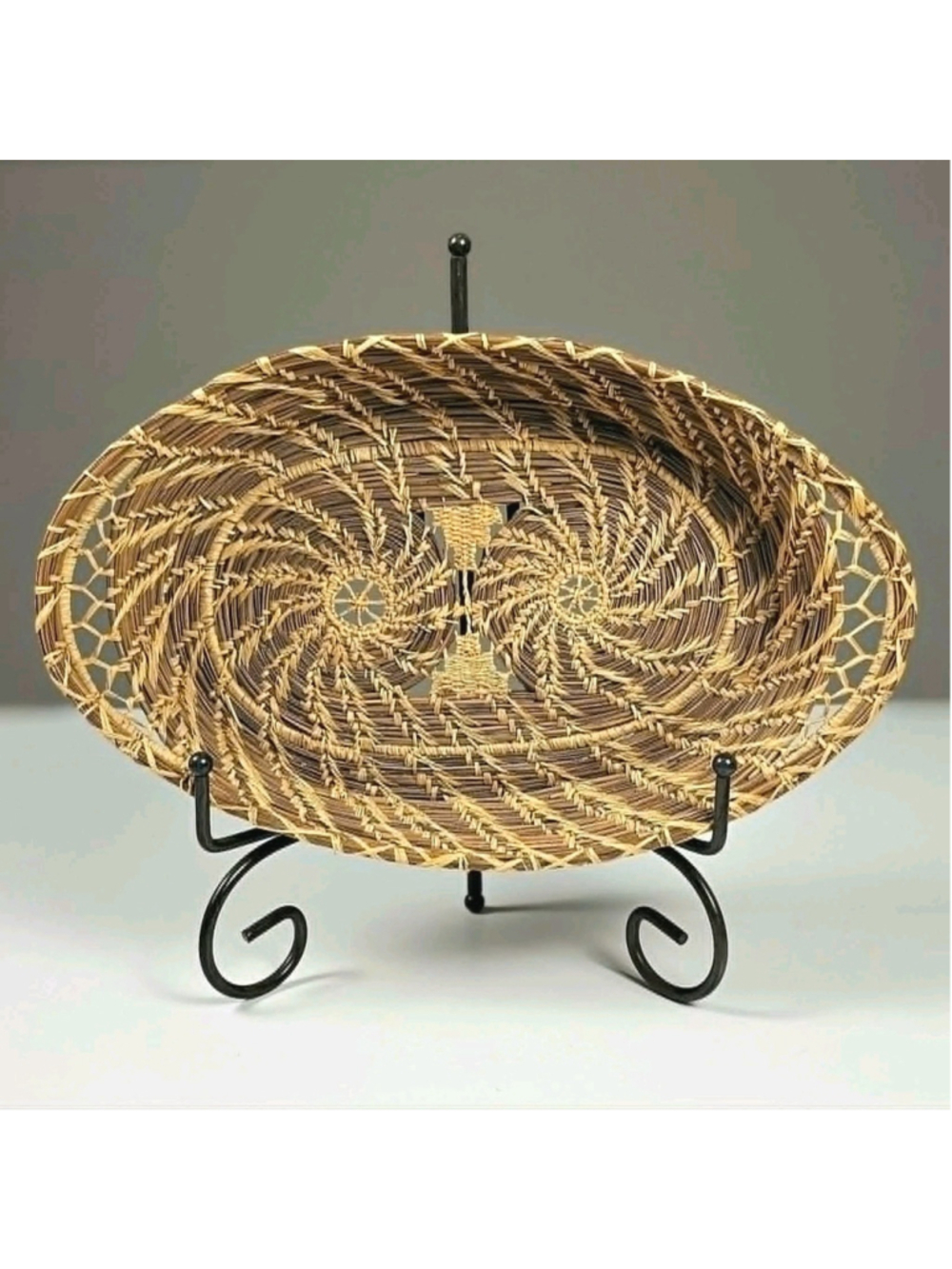 Vtg 11" Native Style Pine Needle Basket Tray Double Swirl Tenerife Lace Platter